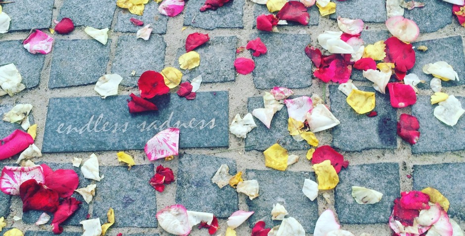 pavers-with-rose-petals-at-unveiling-ceremony